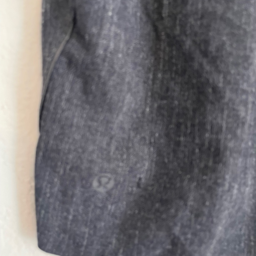 Lululemon Men's Gray Shorts size Medium - Picture 5 of 7